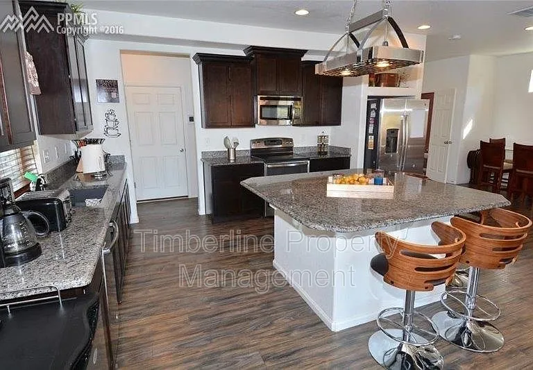 8075 Longleaf Ln — Photo 3