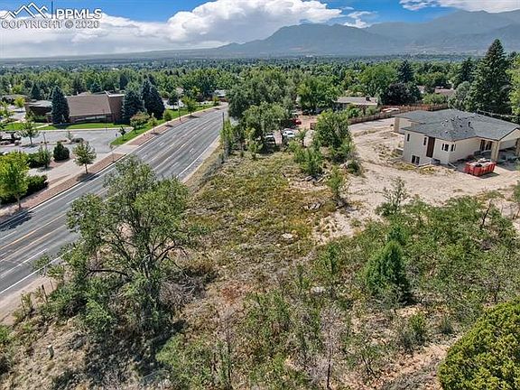 3rd image of 2444 Ceresa Ln
