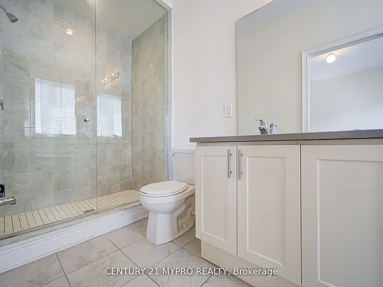 7 Latchford Ln — Photo 31
