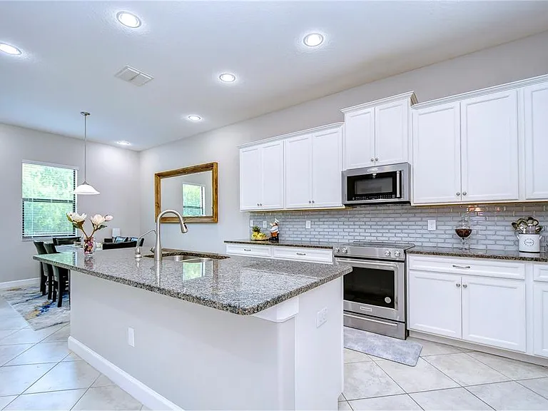 31470 Fairhill Dr — Photo 27