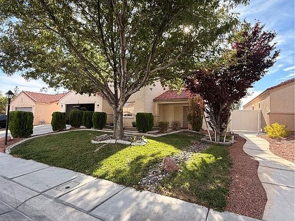 2nd image of 6643 Montezuma Castle Ln