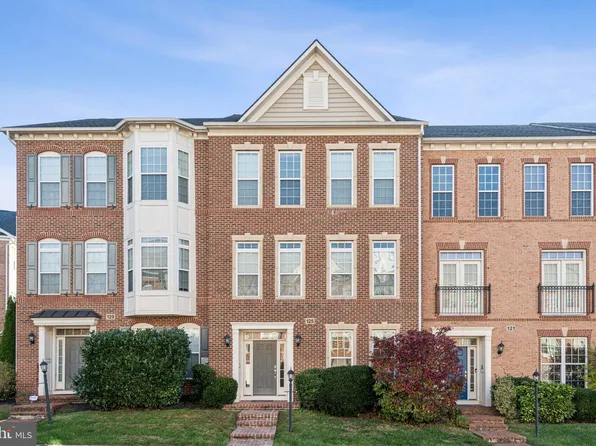 125 Autumn View Dr, Gaithersburg, MD 20878