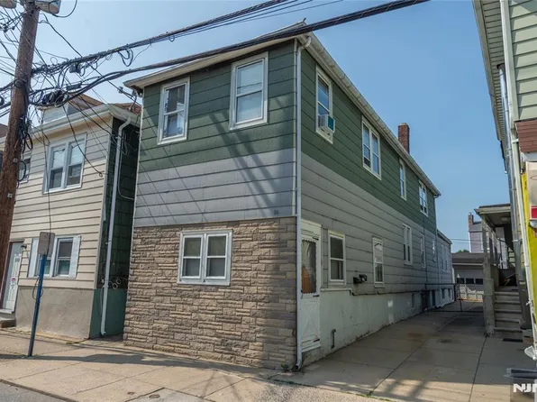 114 Lodi St, Hackensack, NJ 07601