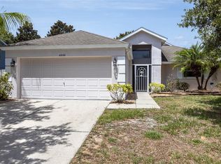 4640 Treasure Cay Rd, Tavares, FL 32778