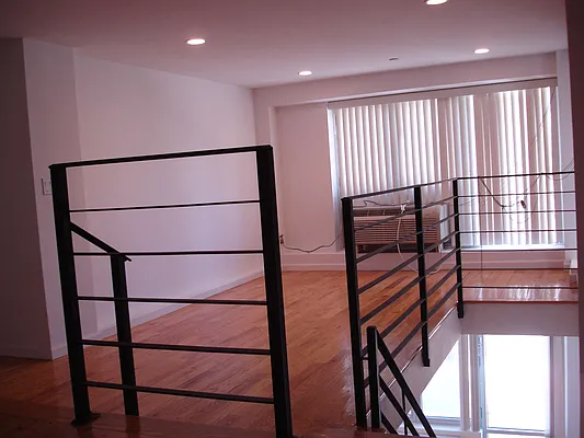 Rented by Bahar Management | media 34