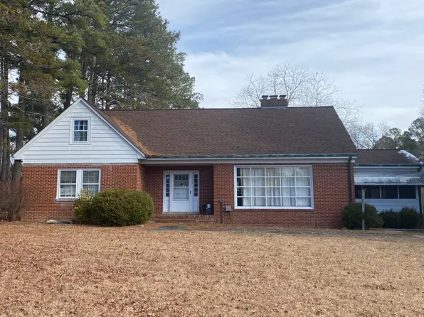 223 Pinecrest Rd, Wakefield, VA 23888