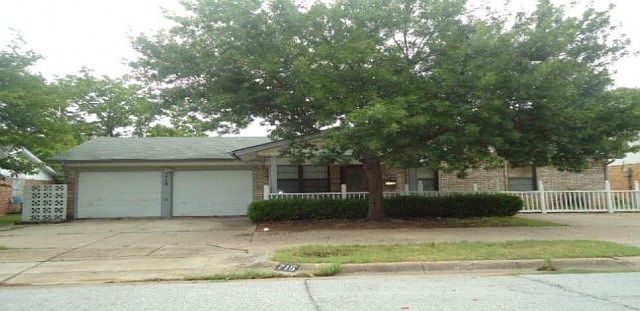 1st image of 715 Henslee Dr