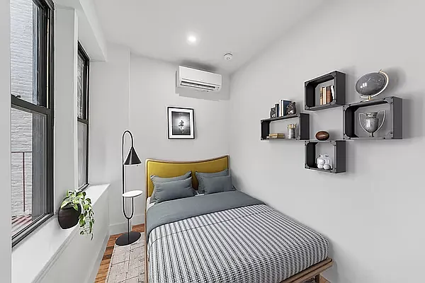 Rented by Vector New York, LLC | media 12