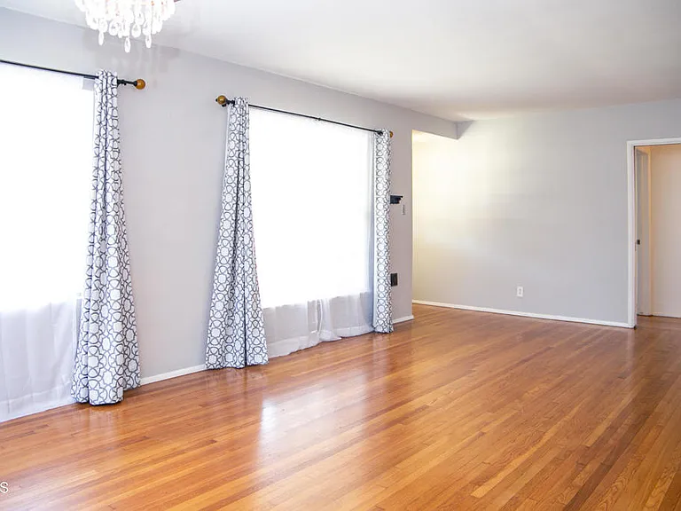 7601 Flight Ave — Photo 6