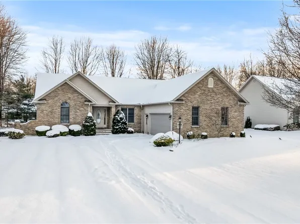 105 Flora Ct SE, Warren, OH 44484