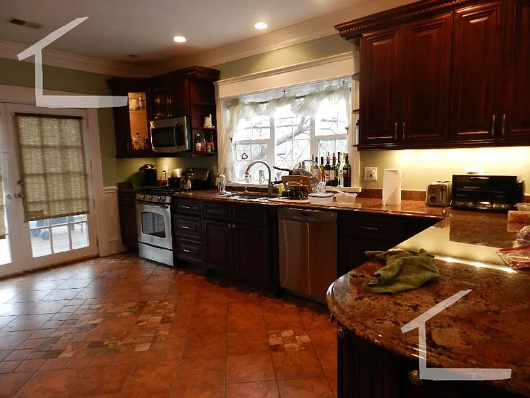 129 Nonantum St #2E — Photo 17