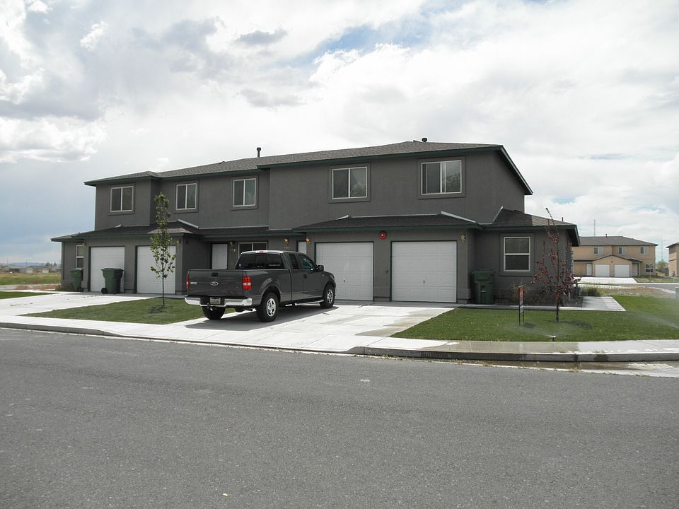 1st image of 698 Leslie Ct