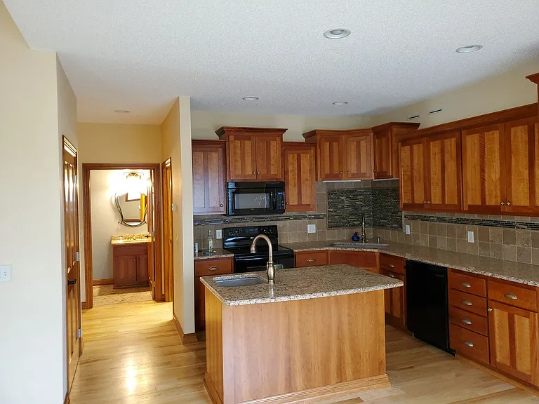 4786 Bald Eagle Ave — Photo 9