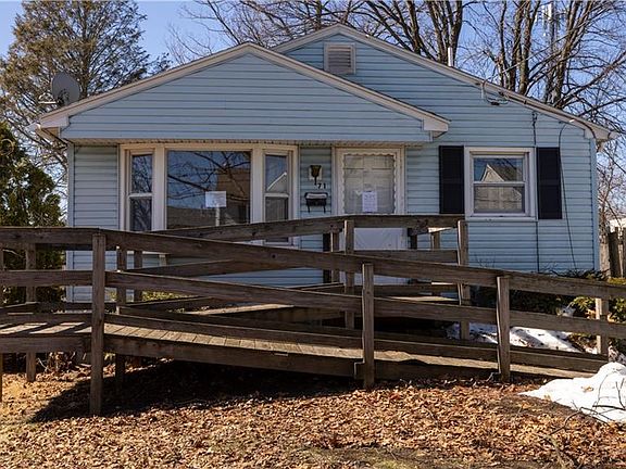 2nd image of 71 Birchland Ave