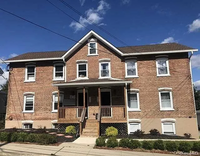 372 Verplanck Ave #1