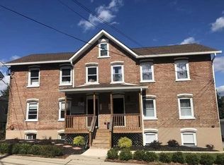 372 Verplanck Ave APT 1, Beacon, NY 12508