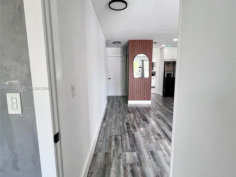 2425 SW 26th Ln — Photo 10