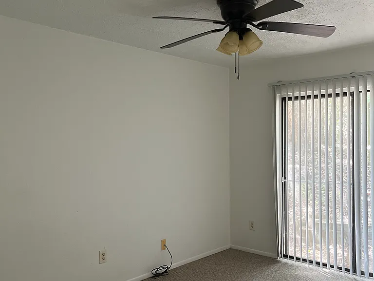 816 Hillyer St #A — Photo 9