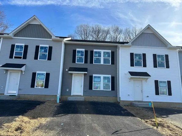 752 Mulligan Ct, Maidsville, WV 26541