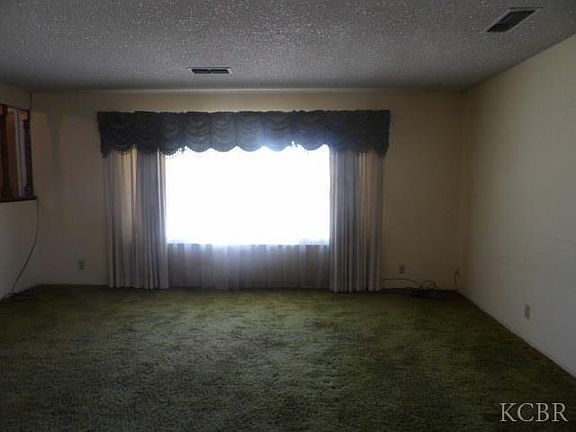 2nd image of 49 Vine St