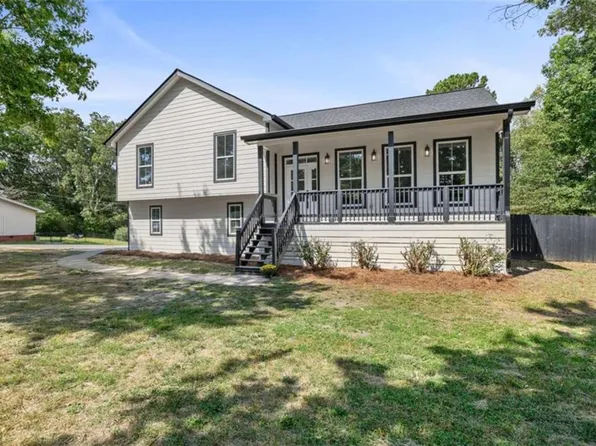 3457 Skyview Dr, Lithia Springs, GA 30122