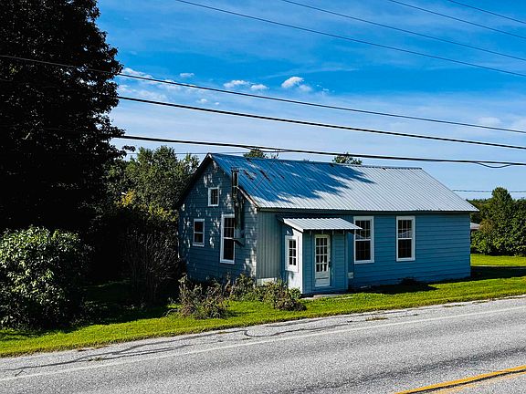 3rd image of 1402 montgomery Road