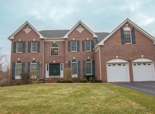110 Harris Dr, North Attleboro, MA 02760