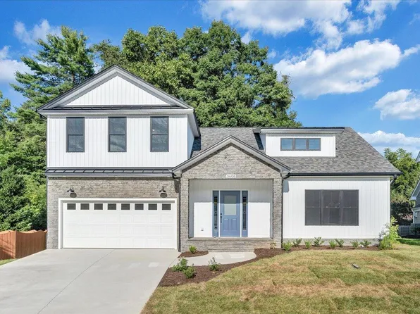 3608 Colonial Court Dr, Roanoke, VA 24018