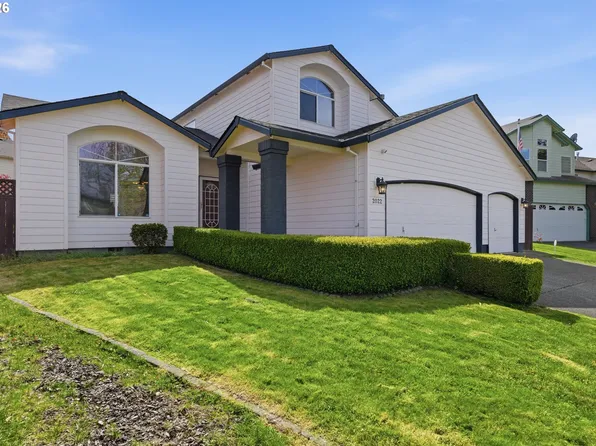 2022 NE Blue Heron Dr, Portland, OR 97211