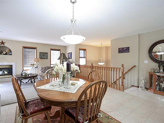 4th image of 32 E Daines Ave #22D