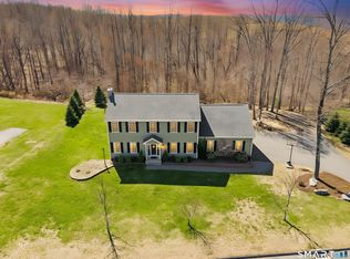 18 Oakwood Drive, Beacon Falls, CT 06403