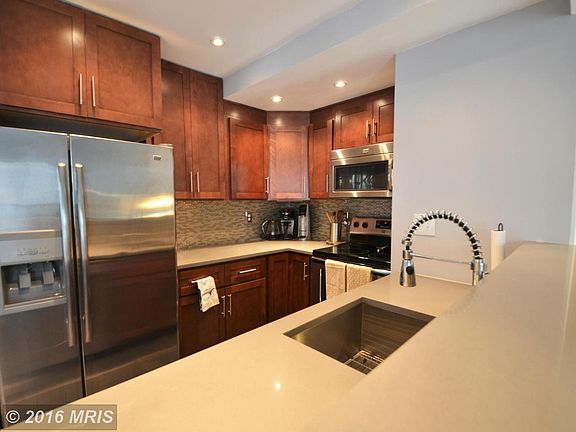 2nd image of 2913 E Woodley St S #2