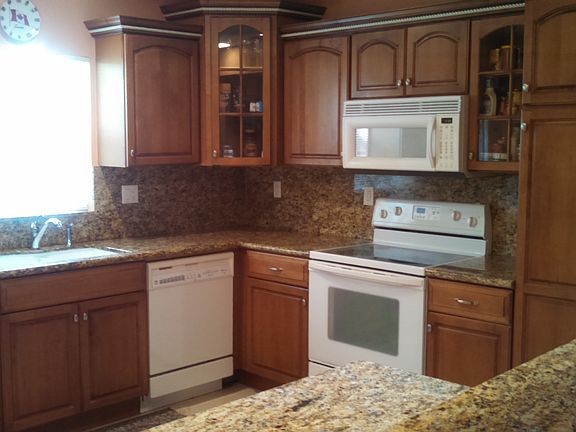 5th image of 400 Ne 23rd Street