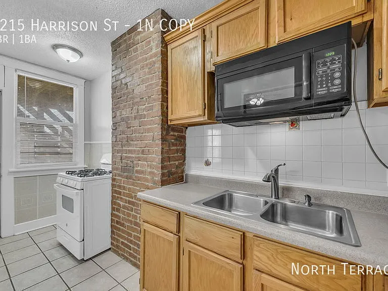 4215 Harrison St #2N — Photo 2