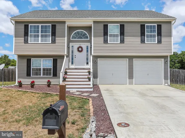 241 Job Rd, Inwood, WV 25428