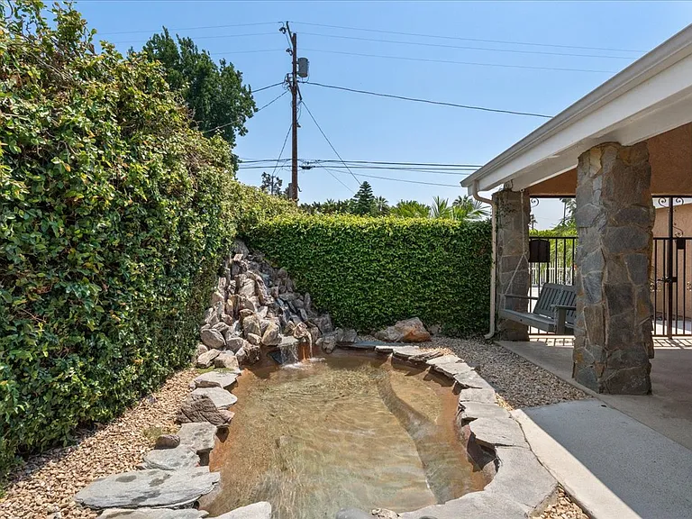 6443 Matilija Ave — Photo 3