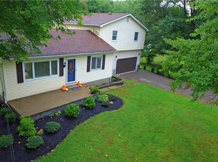 2159 Ruth Rd, Hubbard, OH 44425