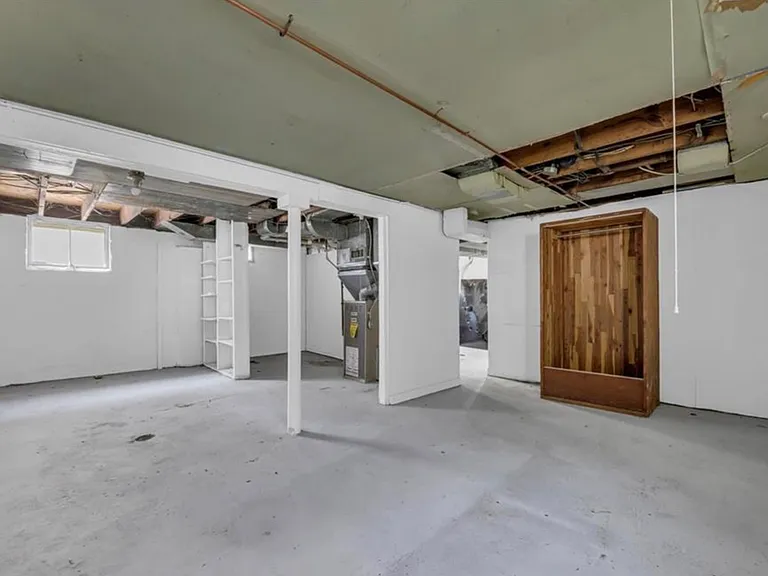 1581 Empire Ave #1 — Photo 9