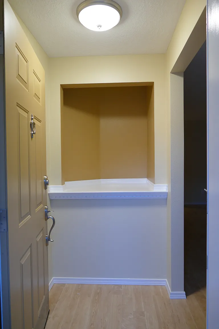 178 Holder Ln SE photo 1