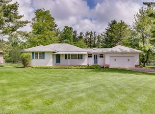 2594 Akins Rd, Broadview Heights, OH 44147