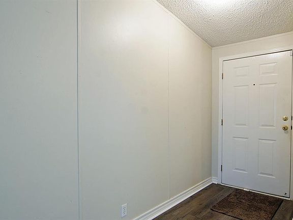 4th image of 113 Oakley Cir