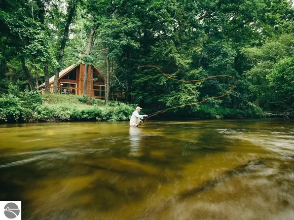 6378 S Mac Rd, Baldwin, MI 49304