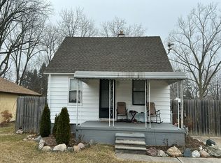 27346 Maple St, Roseville, MI 48066
