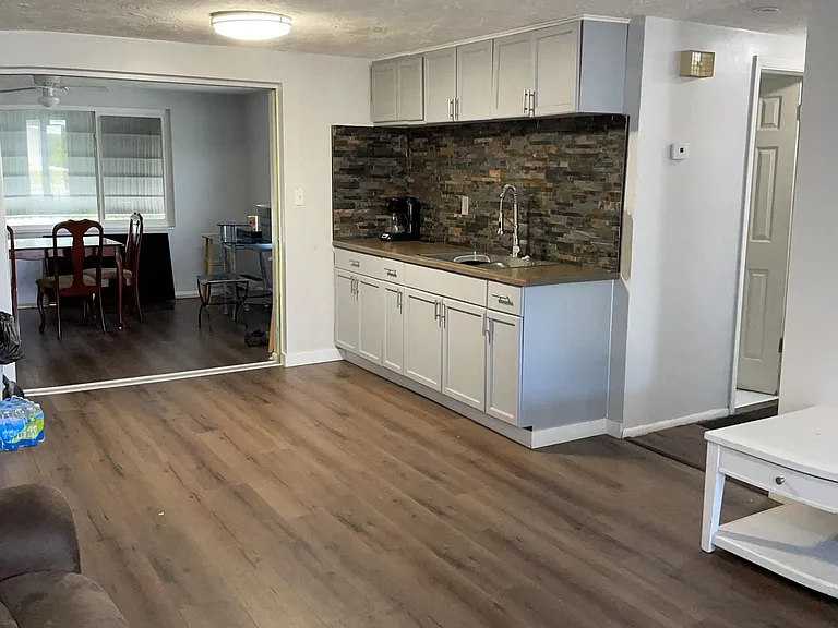 5216 Victoria Ln — Photo 7