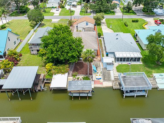 4th image of 235 Randle Ave