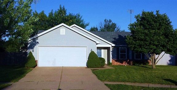 2nd image of 4701 Autumn Ln N