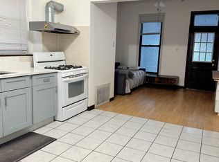 250 W 31st St APT 3R, Chicago, IL 60616