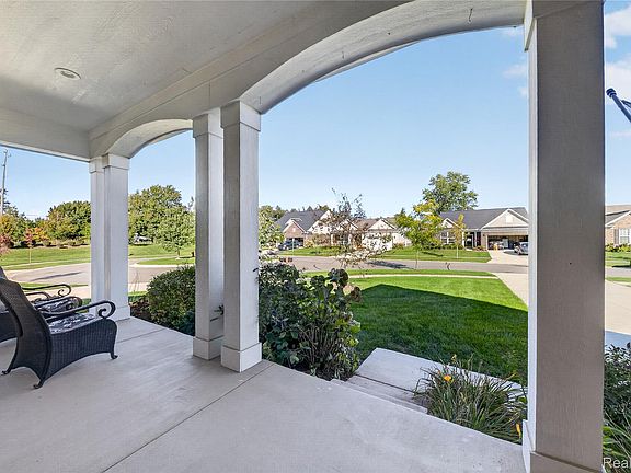 5th image of 3930 Colfax Ct