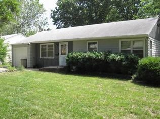 1532 Harry Rd, Manhattan, KS 66502