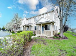 157 Foxglove Ct, Romeoville, IL 60446